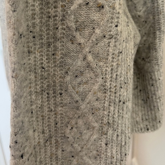 Universal Thread Heather Gray Cable Knit Sweater - Picture 5 of 9